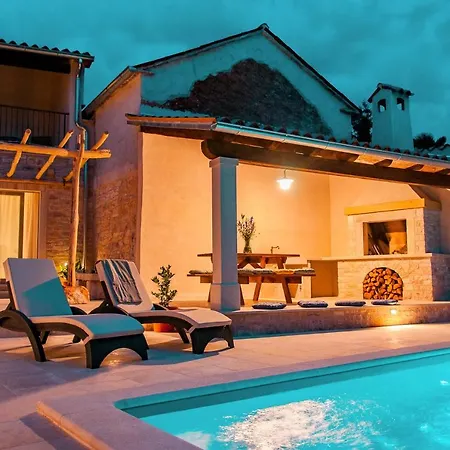Villa Casa Nuoneti Žminj Esterno foto